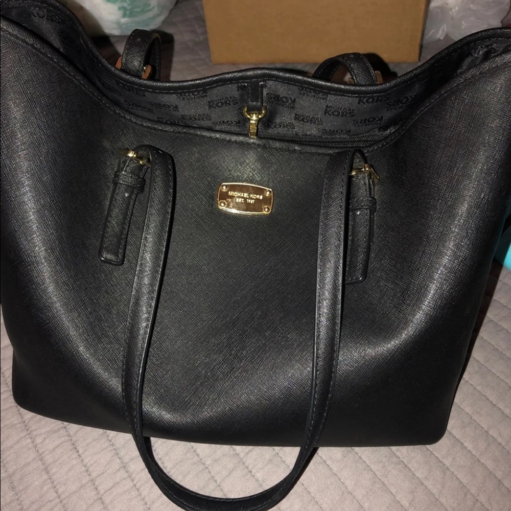 Michael Kors purse